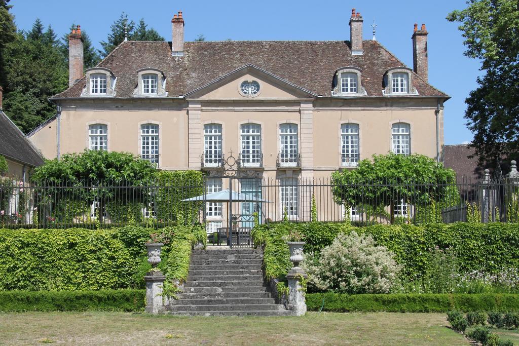 Chateau De Villette Poil Exterior foto